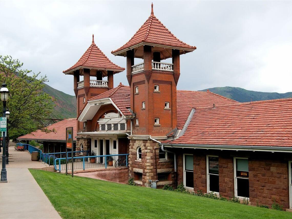 Glenwood Springs Train Station