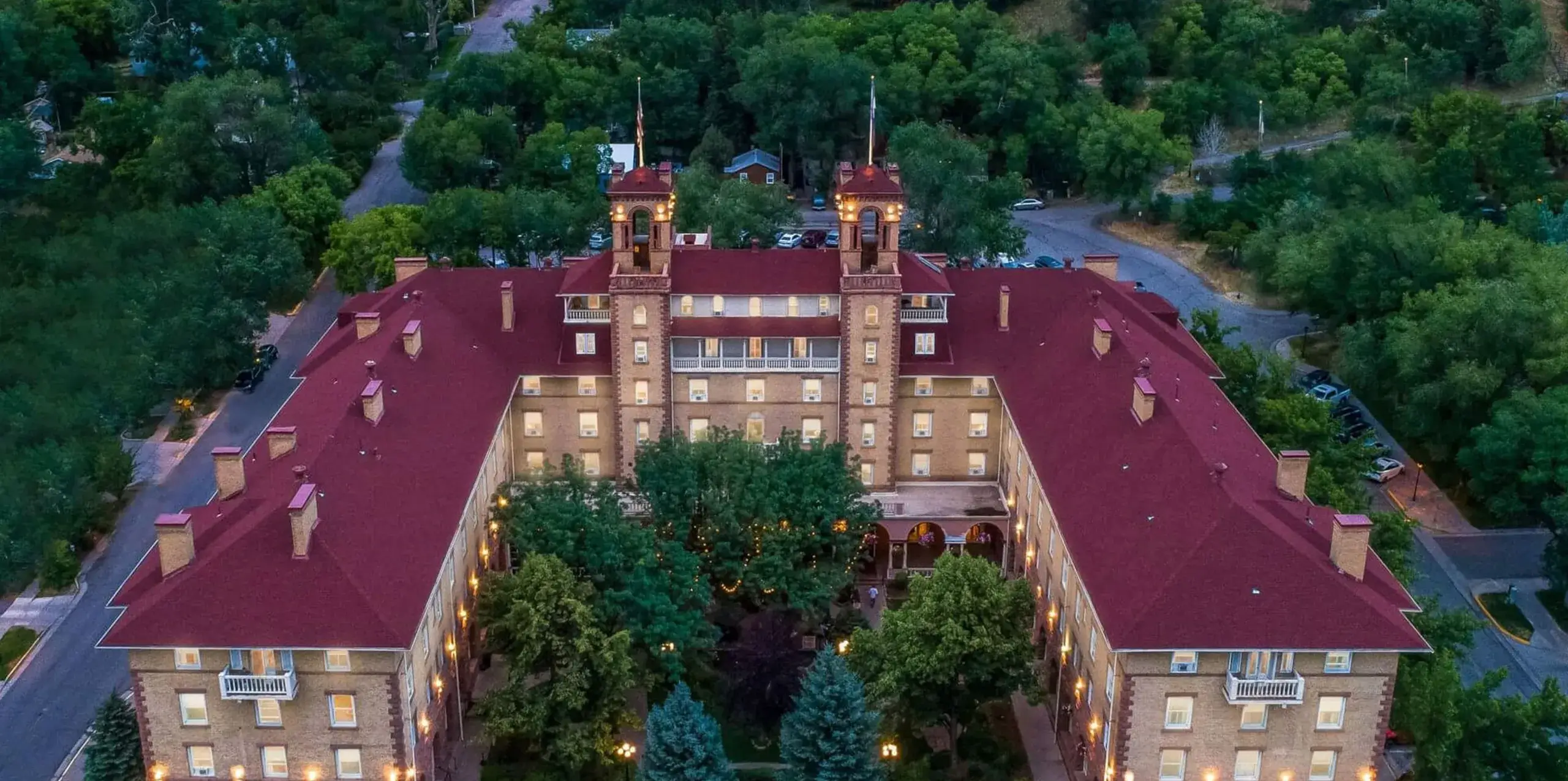 Aerial view of Hotel Colorado in Glenwood Springs